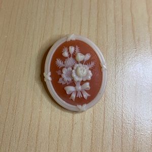 💐Old fashion pin💐